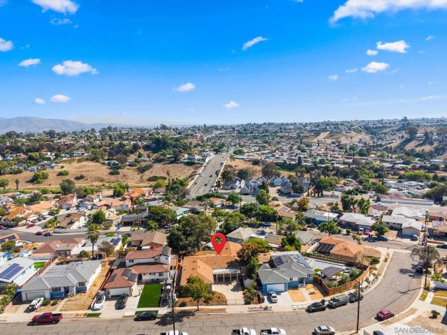 725 Peggy Dr, San Diego, CA 92114
