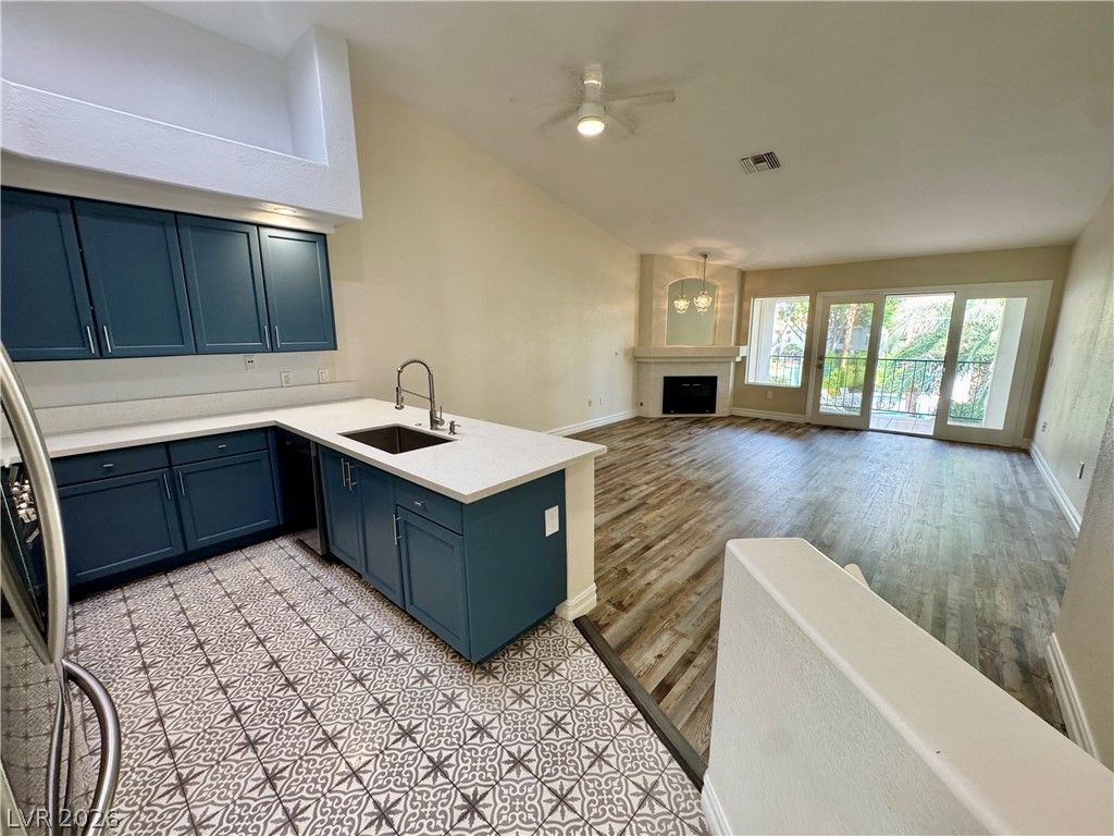 5412 Harmony Green Drive 202, Las Vegas, NV 89149 — photo 3