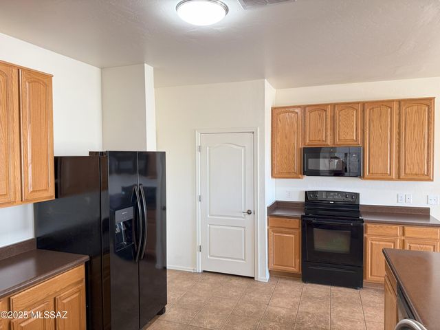 1345 S Woodbine Lane, Tucson, AZ 85746