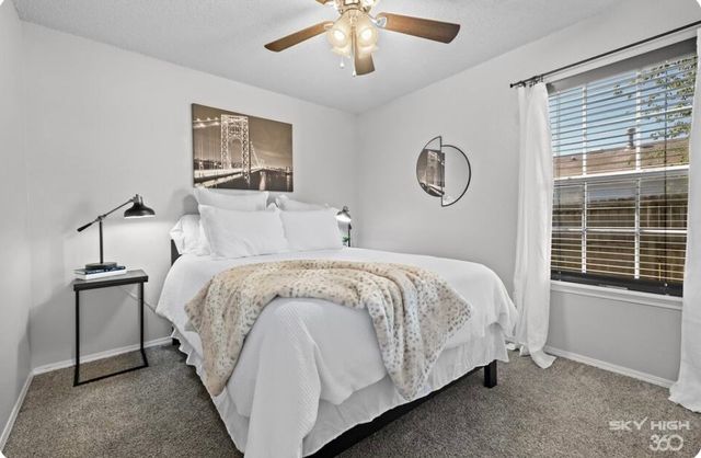 1500 Linwood Circle, Bentonville, AR 72712