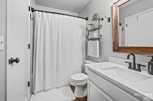 1500 Linwood Circle, Bentonville, AR 72712