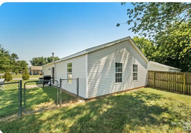 1500 Linwood Circle, Bentonville, AR 72712