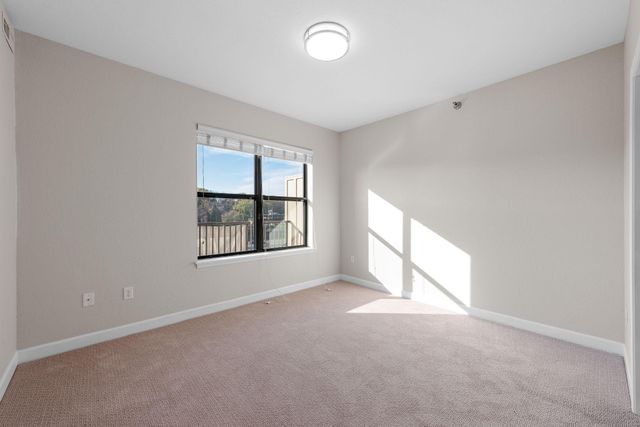 1155 Ford Road 214, Saint Louis Park, MN 55426