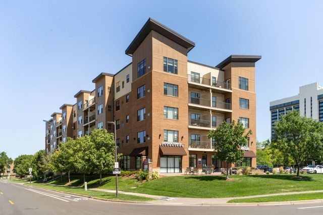 1155 Ford Road 214, Saint Louis Park, MN 55426