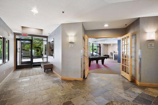 1155 Ford Road 214, Saint Louis Park, MN 55426