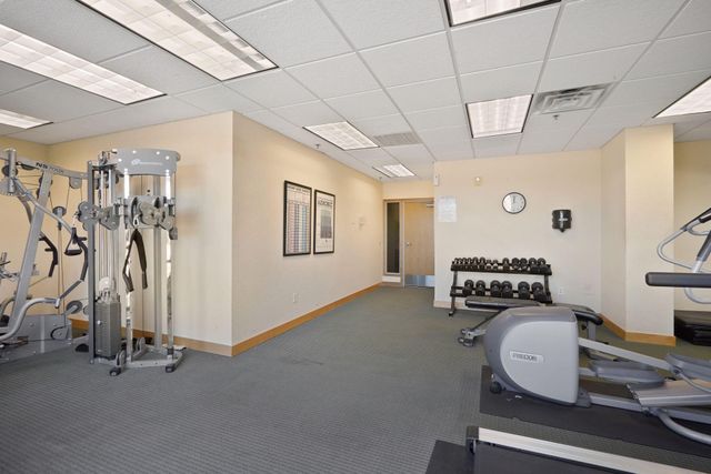 1155 Ford Road 214, Saint Louis Park, MN 55426
