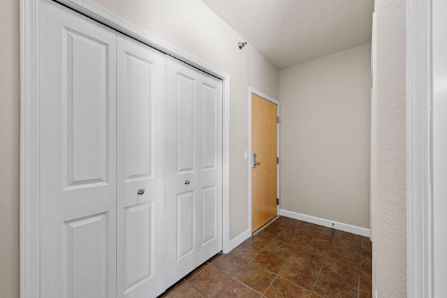 1155 Ford Road 214, Saint Louis Park, MN 55426