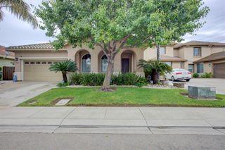 5214 Harness Ct, Riverbank, CA 95367