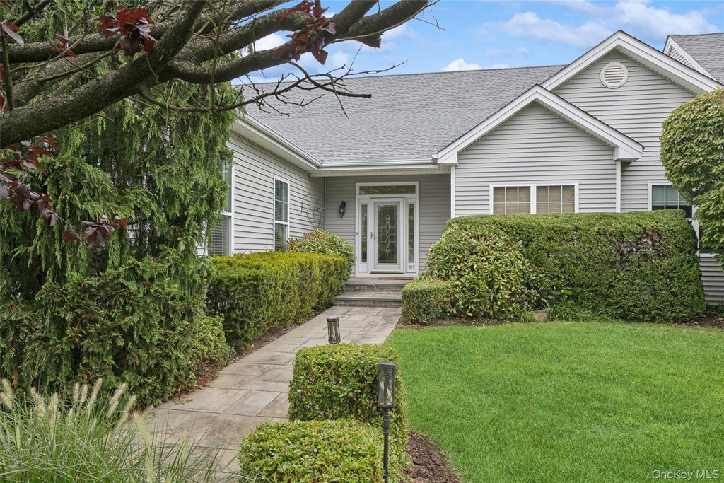 103 Rivendell Court, Melville, NY 11747