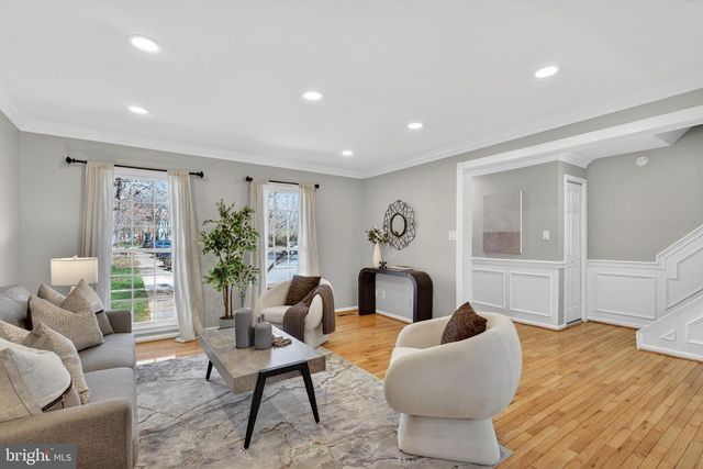 9623 SCOTCH HAVEN DR, Vienna, VA 22181