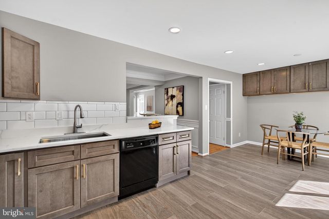 9623 SCOTCH HAVEN DR, Vienna, VA 22181