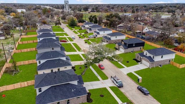416 Magnolia Street, Richwood, TX 77531