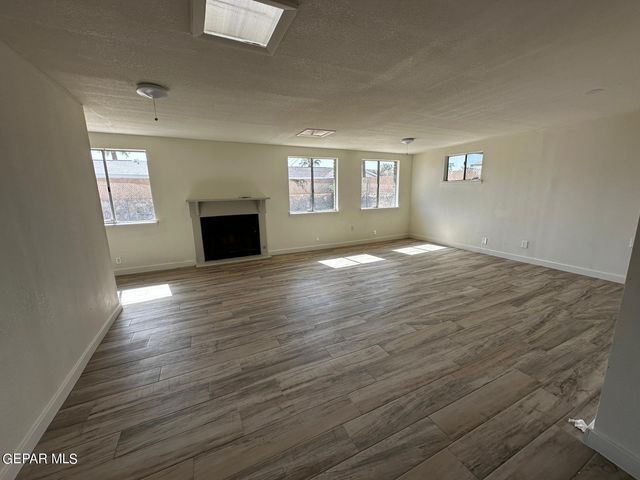 1405 PRAIRIE Drive, El Paso, TX 79925