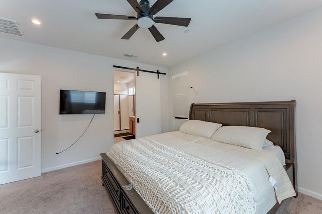 9584 Del Seis Drive, Sacramento, CA 95829
