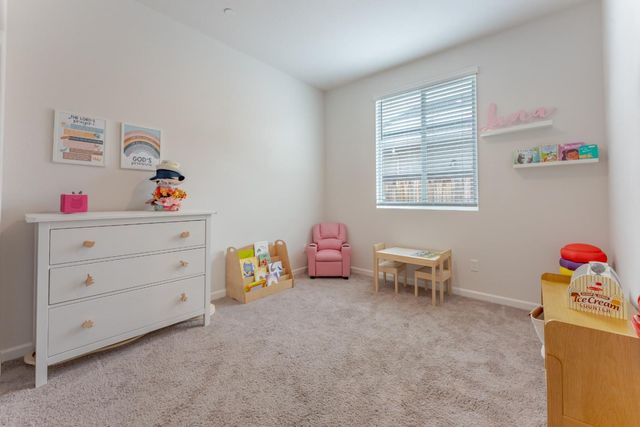 9584 Del Seis Drive, Sacramento, CA 95829