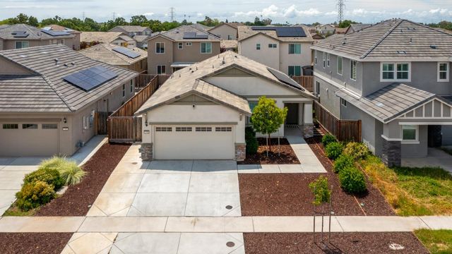 9584 Del Seis Drive, Sacramento, CA 95829
