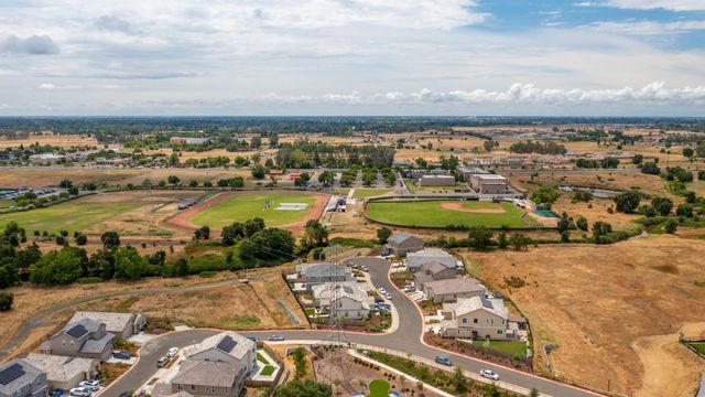 9584 Del Seis Drive, Sacramento, CA 95829