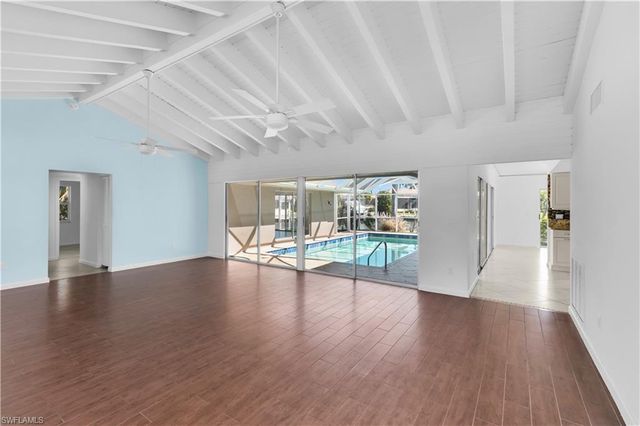 875 Robin CT, Marco Island, FL 34145