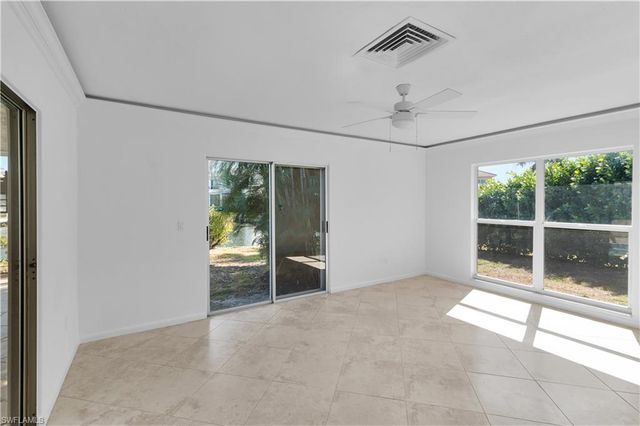 875 Robin CT, Marco Island, FL 34145