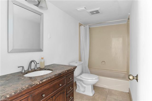 875 Robin CT, Marco Island, FL 34145