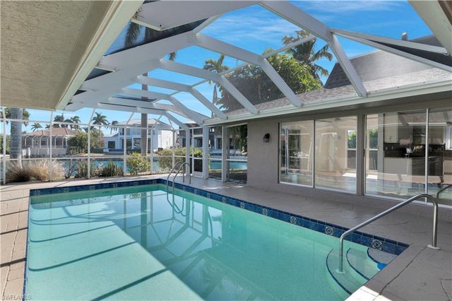 875 Robin CT, Marco Island, FL 34145