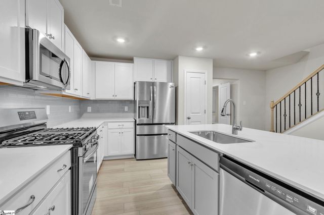 808 Harper Street, Reidville, SC 29375