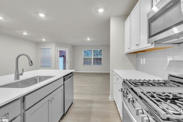 808 Harper Street, Reidville, SC 29375