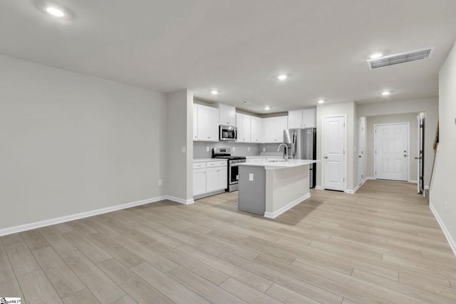 808 Harper Street, Reidville, SC 29375