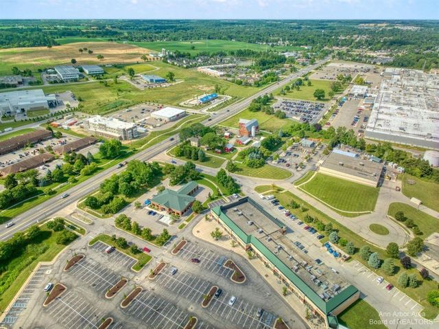 7608 E Michigan Avenue, Saline, MI 48176