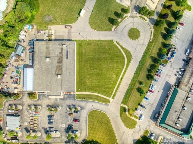 7608 E Michigan Avenue, Saline, MI 48176