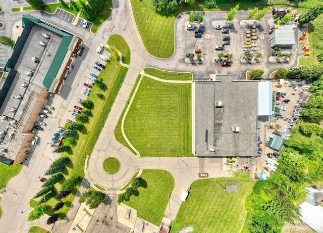 7608 E Michigan Avenue, Saline, MI 48176