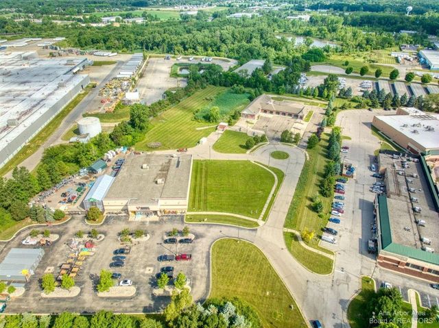 7608 E Michigan Avenue, Saline, MI 48176