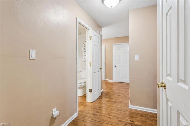 121 View Pointe DR, Newport News, VA 23603