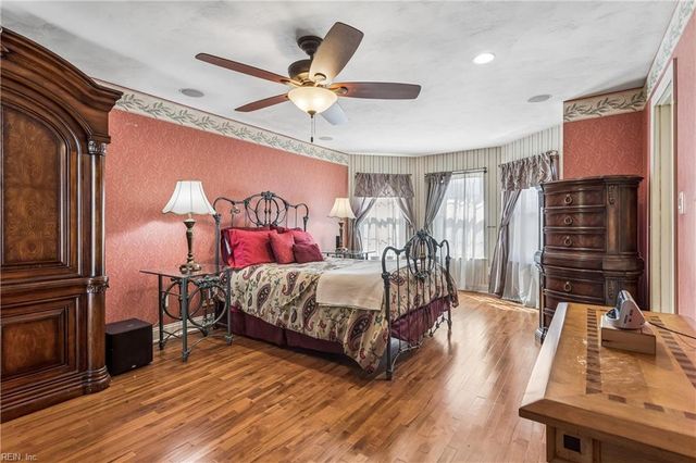 121 View Pointe DR, Newport News, VA 23603