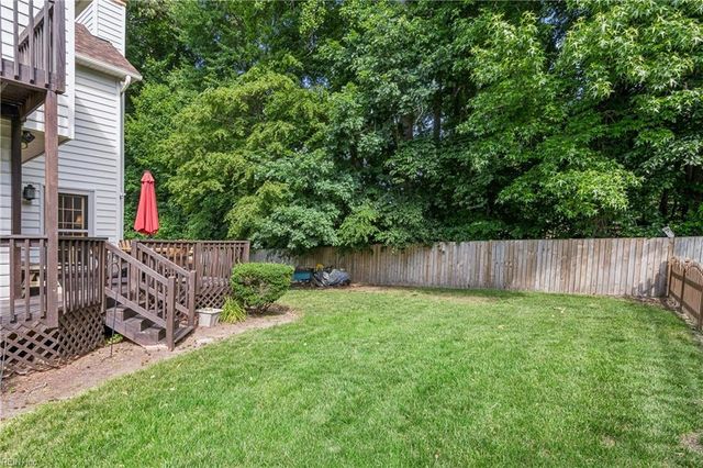 121 View Pointe DR, Newport News, VA 23603