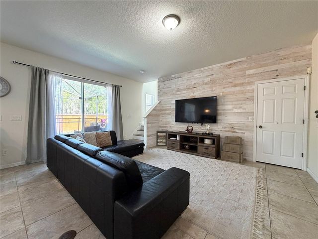 720 LAS FUENTES DRIVE, Kissimmee, FL 34746