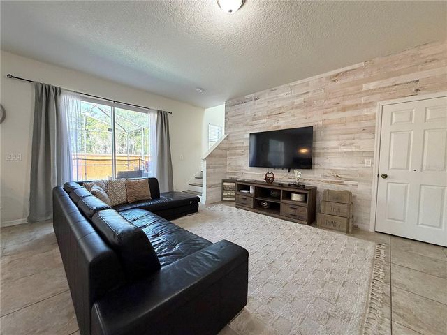 720 LAS FUENTES DRIVE, Kissimmee, FL 34746