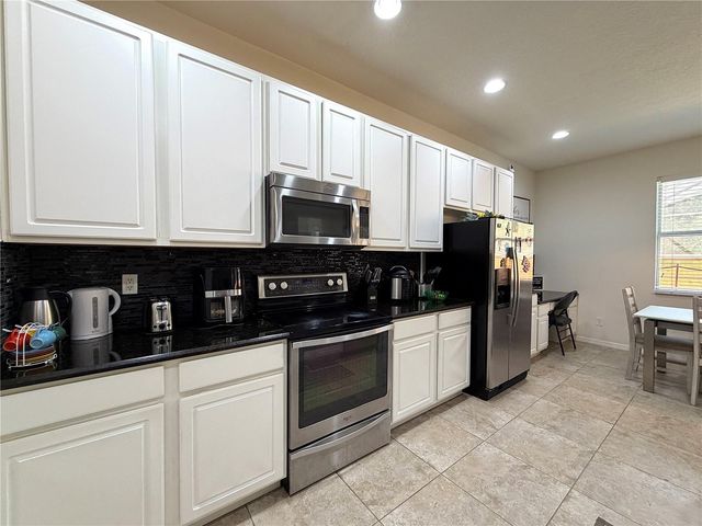 720 LAS FUENTES DRIVE, Kissimmee, FL 34746