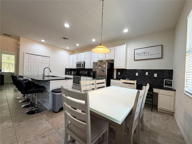 720 LAS FUENTES DRIVE, Kissimmee, FL 34746
