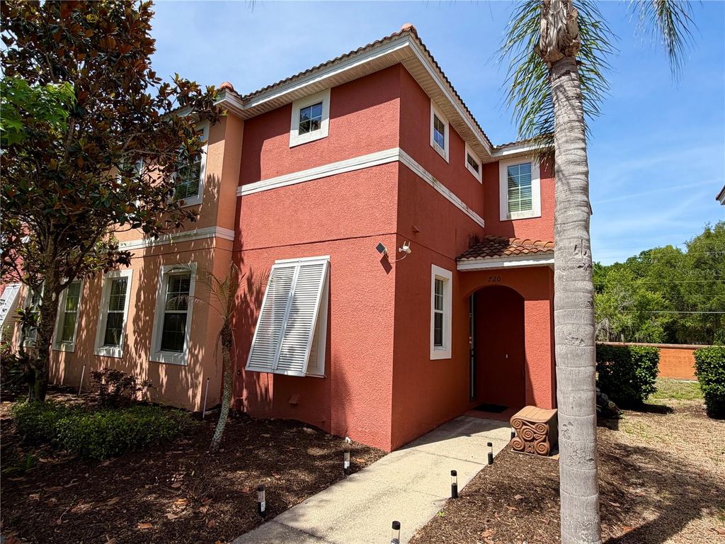 720 LAS FUENTES DRIVE, Kissimmee, FL 34746