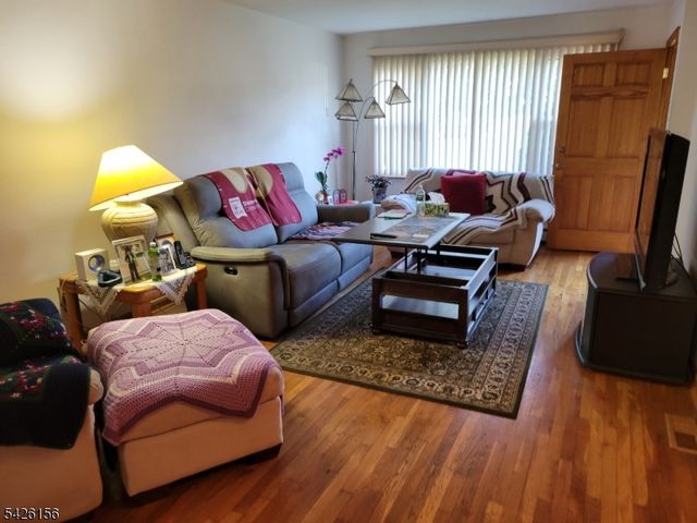 200 E 11Th St 1,2, Clifton City, NJ 07011