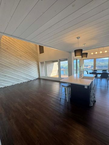 500 Marina Road, Murphy, NC 28906