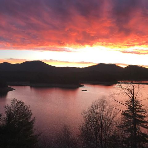 500 Marina Road, Murphy, NC 28906