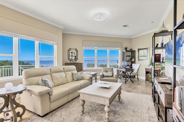 3431 79TH STREET CIRCLE W 302, Bradenton, FL 34209