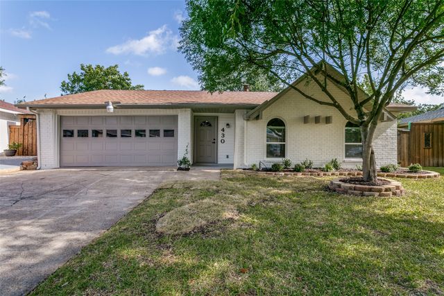 430 E Grenoble Drive, Grand Prairie, TX 75052