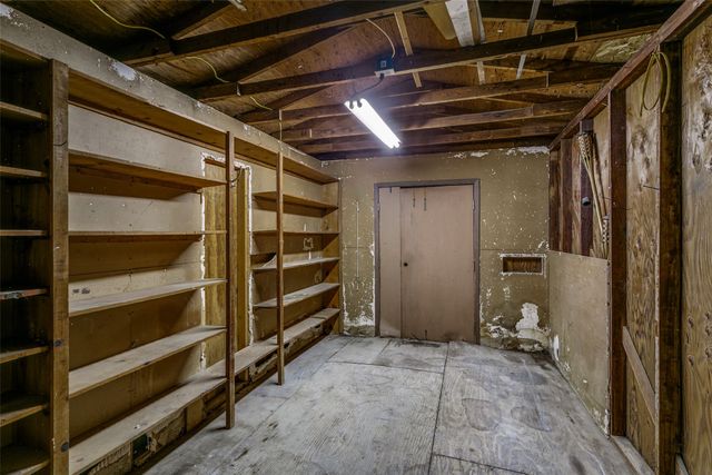 430 E Grenoble Drive, Grand Prairie, TX 75052