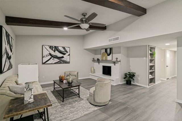 430 E Grenoble Drive, Grand Prairie, TX 75052