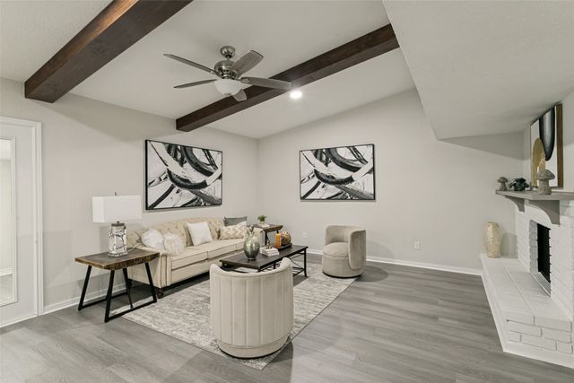 430 E Grenoble Drive, Grand Prairie, TX 75052