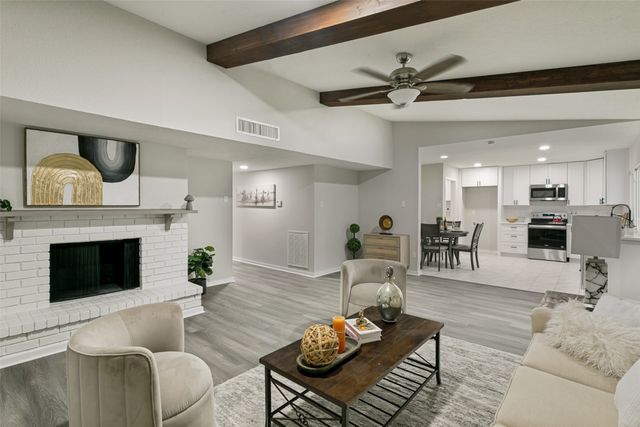 430 E Grenoble Drive, Grand Prairie, TX 75052