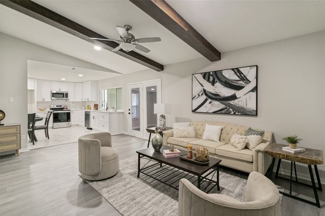 430 E Grenoble Drive, Grand Prairie, TX 75052